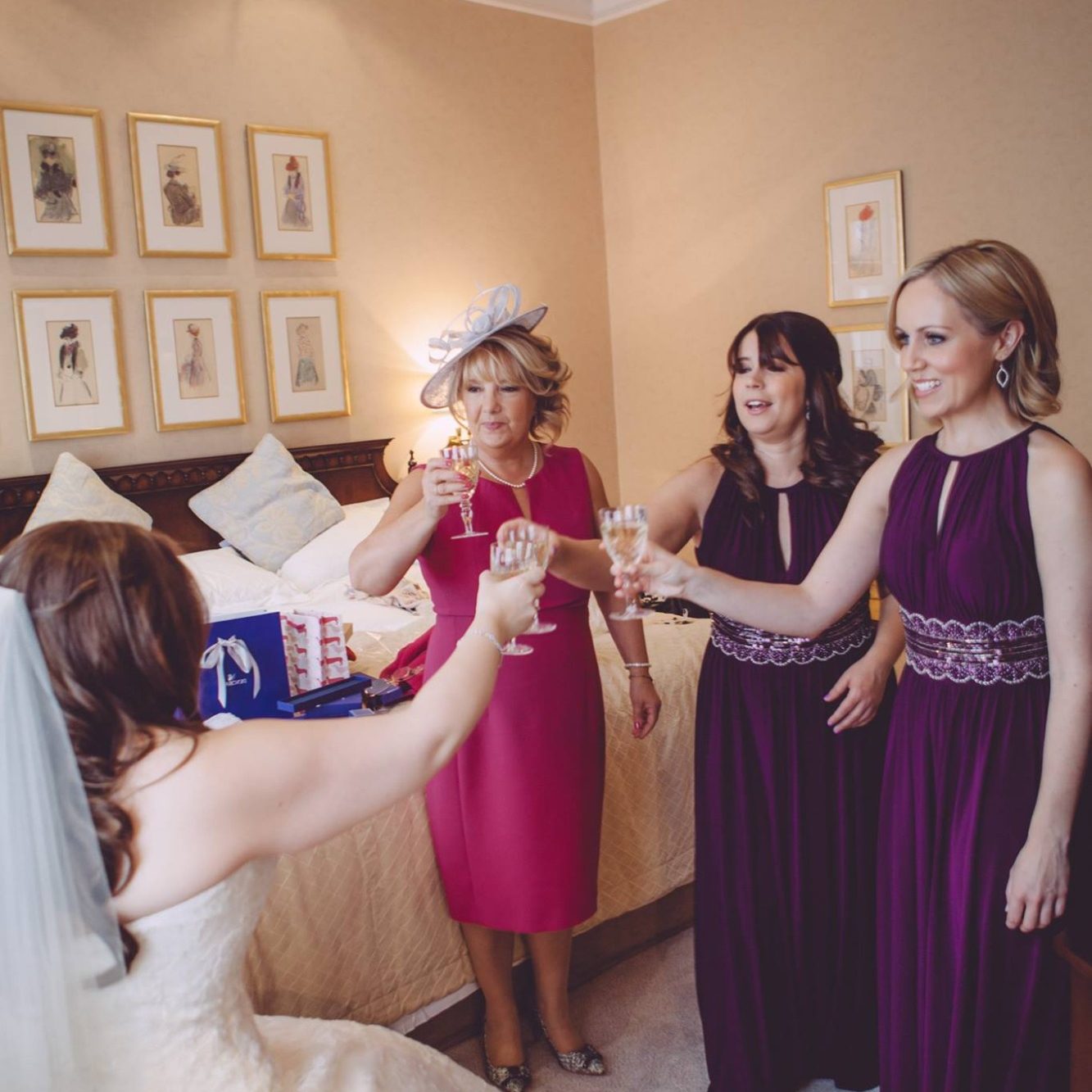 Relaxed bridal morning experience with professional wedding makeup artist.